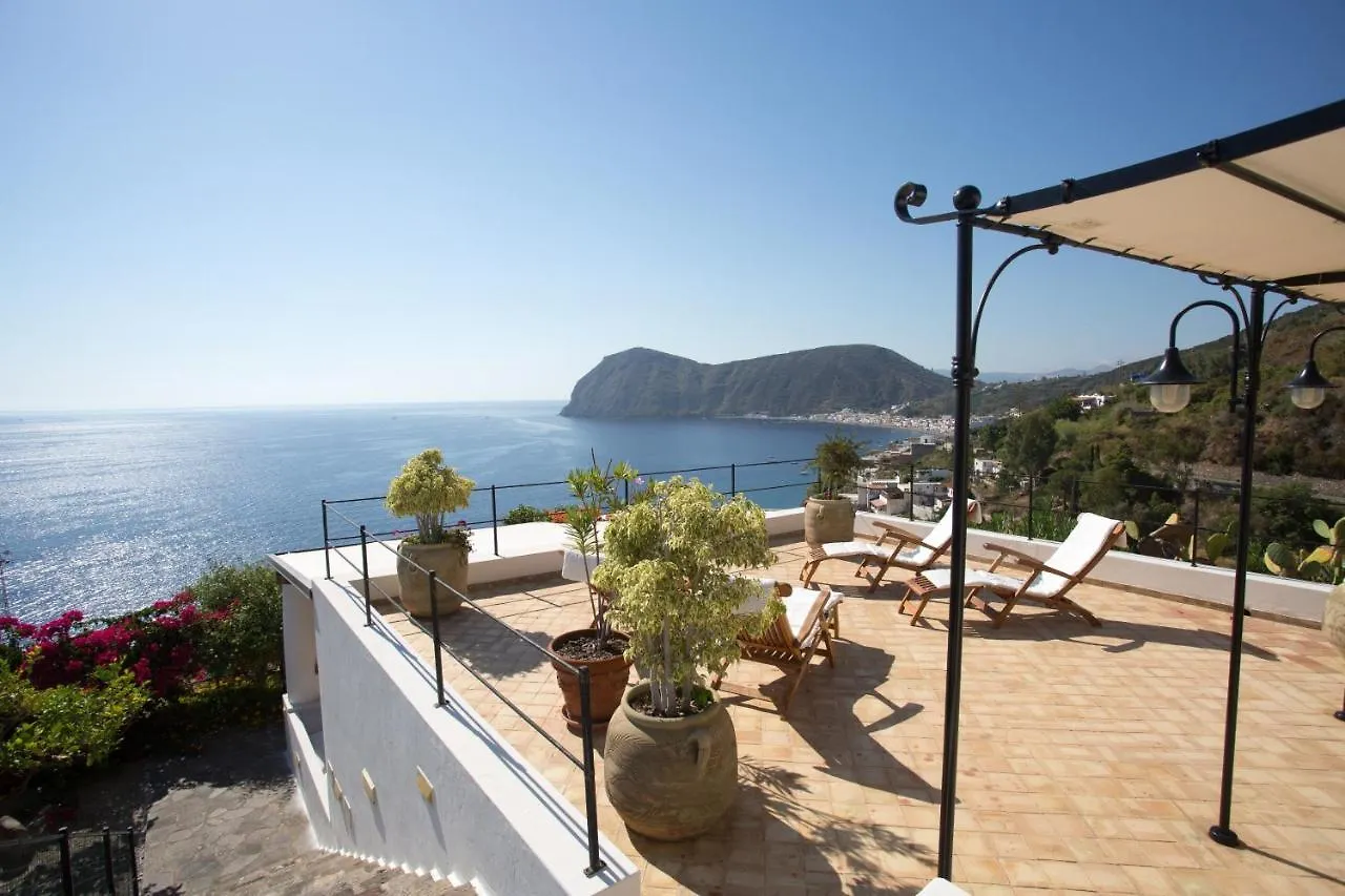 Dom wakacyjny Willa Charming House In Lipari With Sea View Włochy